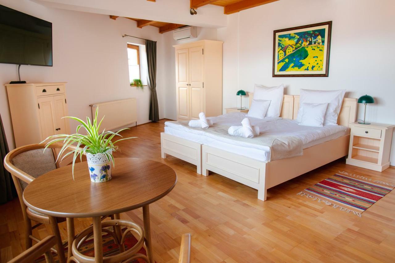 Zumzet Bed & Breakfast Şelimbăr Екстериор снимка